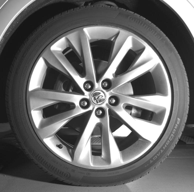 used 2023 Buick Envision car, priced at $29,462