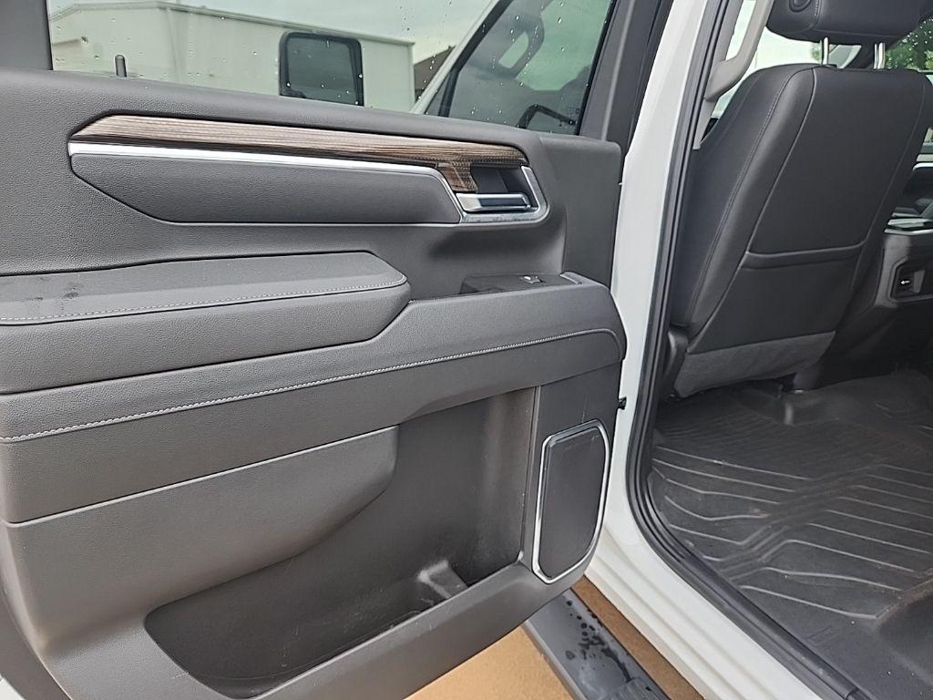 used 2025 Chevrolet Silverado 2500 car, priced at $61,344