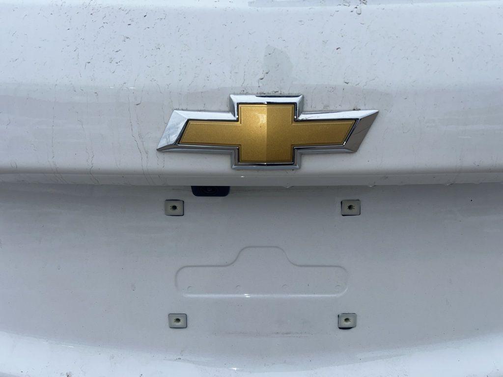used 2024 Chevrolet Equinox car, priced at $23,398