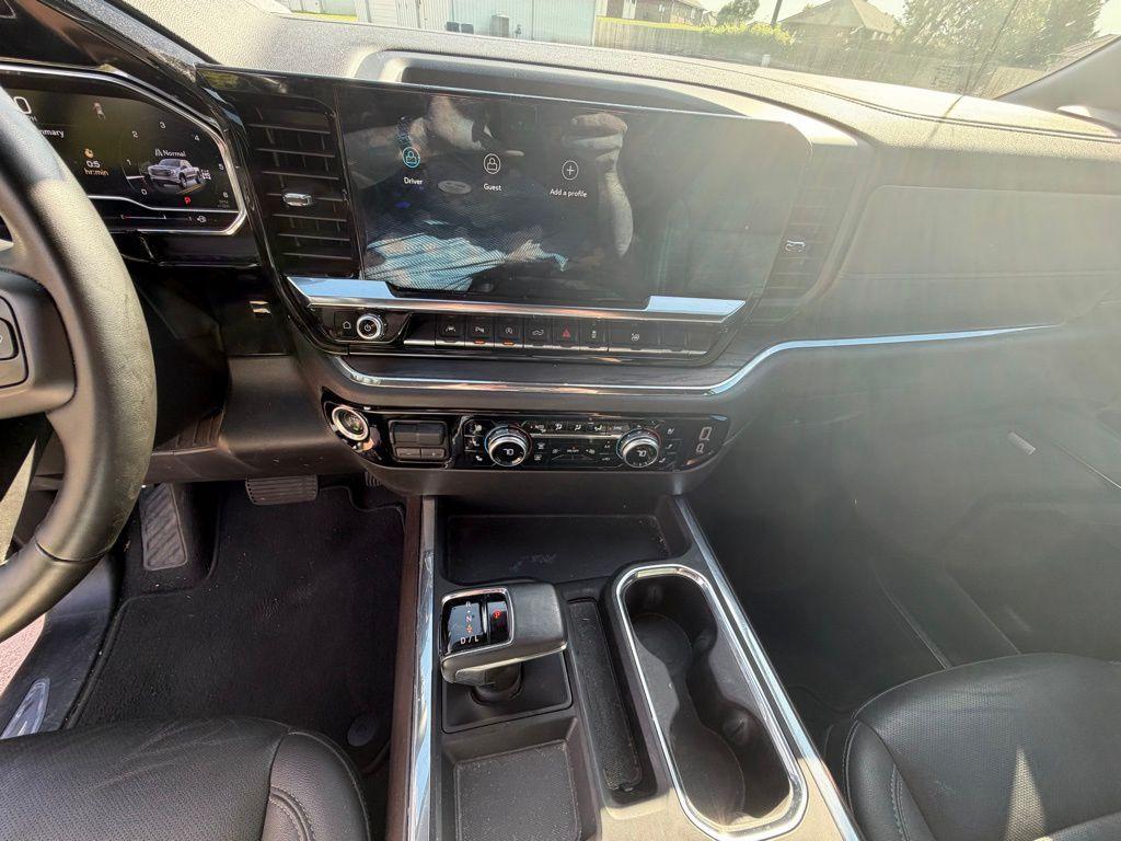 used 2024 GMC Sierra 1500 car, priced at $48,400