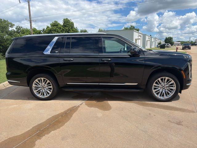 used 2025 Cadillac Escalade ESV car, priced at $92,342