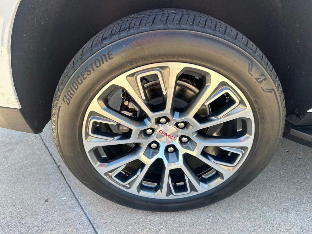 used 2026 GMC Yukon car, priced at $90,000