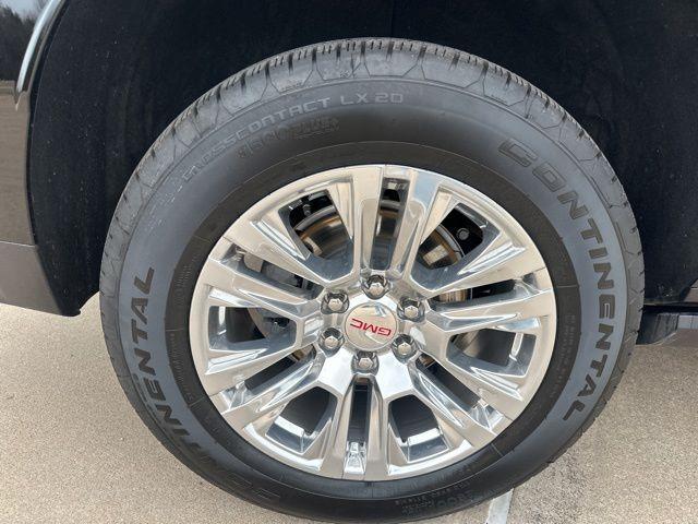 used 2022 GMC Yukon car, priced at $40,966