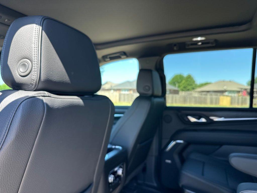 used 2024 GMC Yukon XL car, priced at $76,899