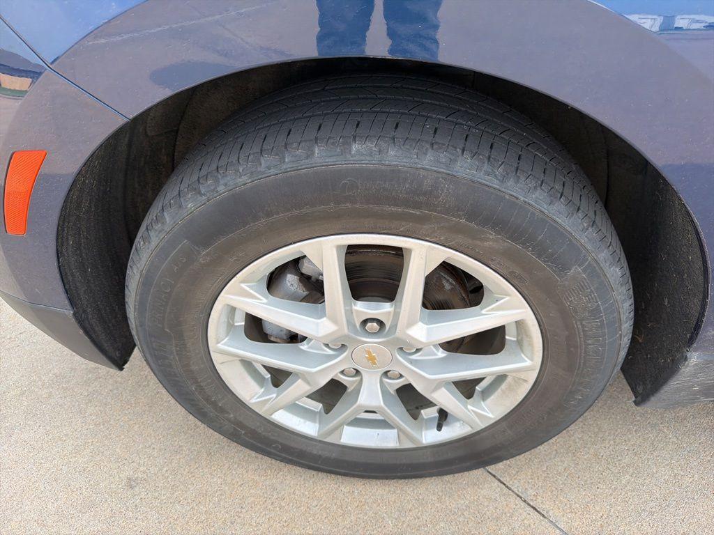 used 2022 Chevrolet Equinox car, priced at $22,749