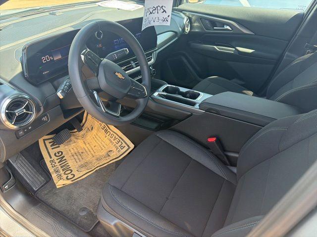 used 2026 Chevrolet Equinox EV car, priced at $29,000