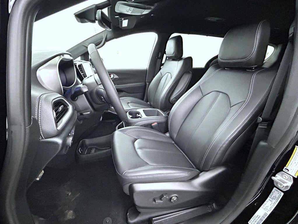 new 2026 Chrysler Pacifica car, priced at $42,964