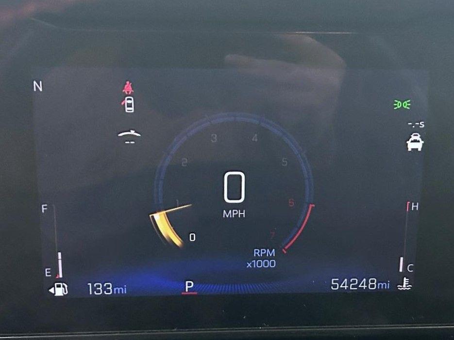 used 2024 Chevrolet Trax car, priced at $22,119