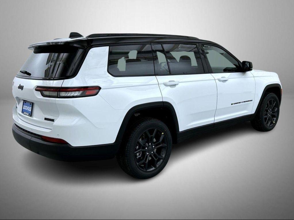 new 2025 Jeep Grand Cherokee L car, priced at $46,671
