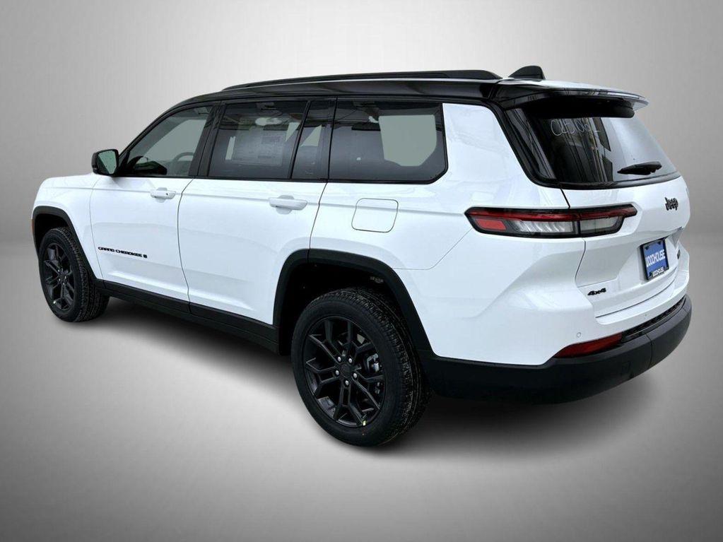new 2025 Jeep Grand Cherokee L car, priced at $46,671