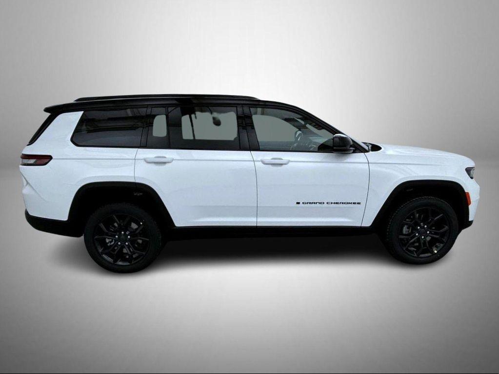 new 2025 Jeep Grand Cherokee L car, priced at $46,671