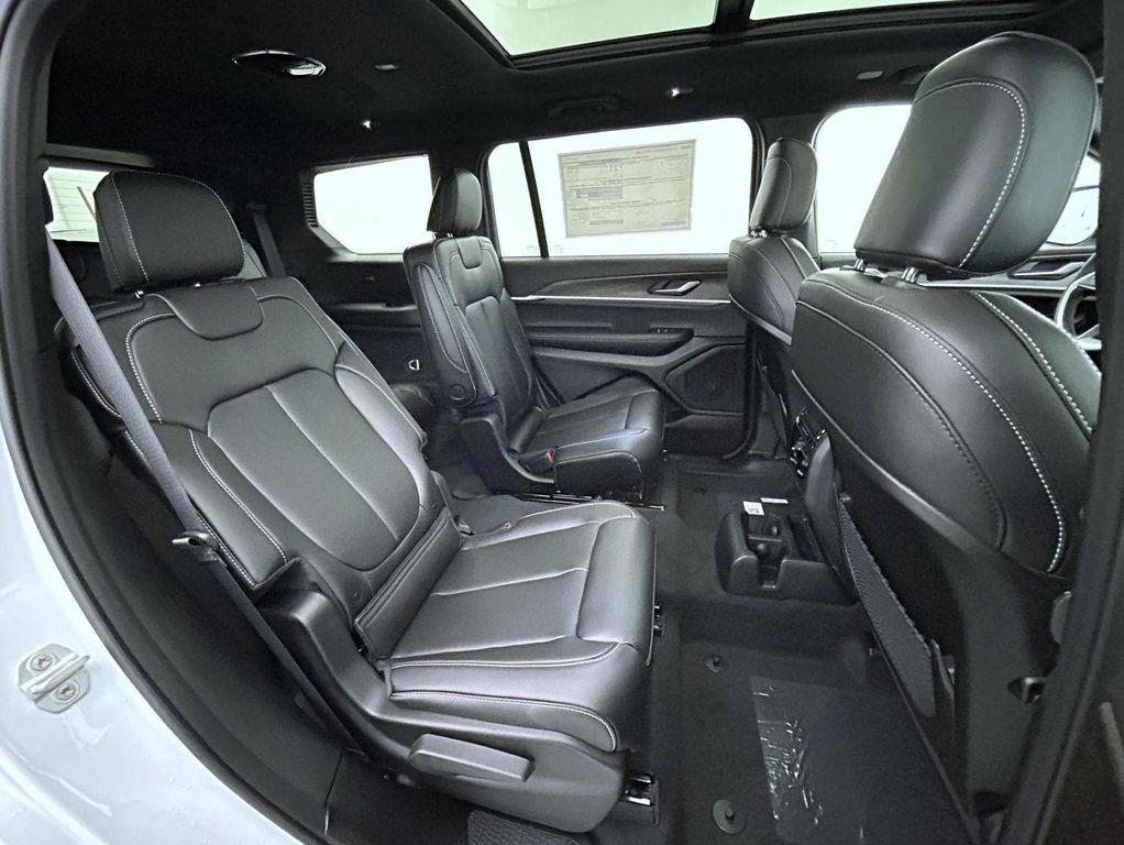 new 2025 Jeep Grand Cherokee L car, priced at $46,671