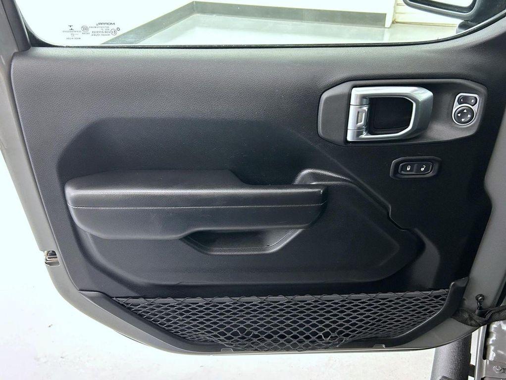 used 2021 Jeep Gladiator car, priced at $30,169