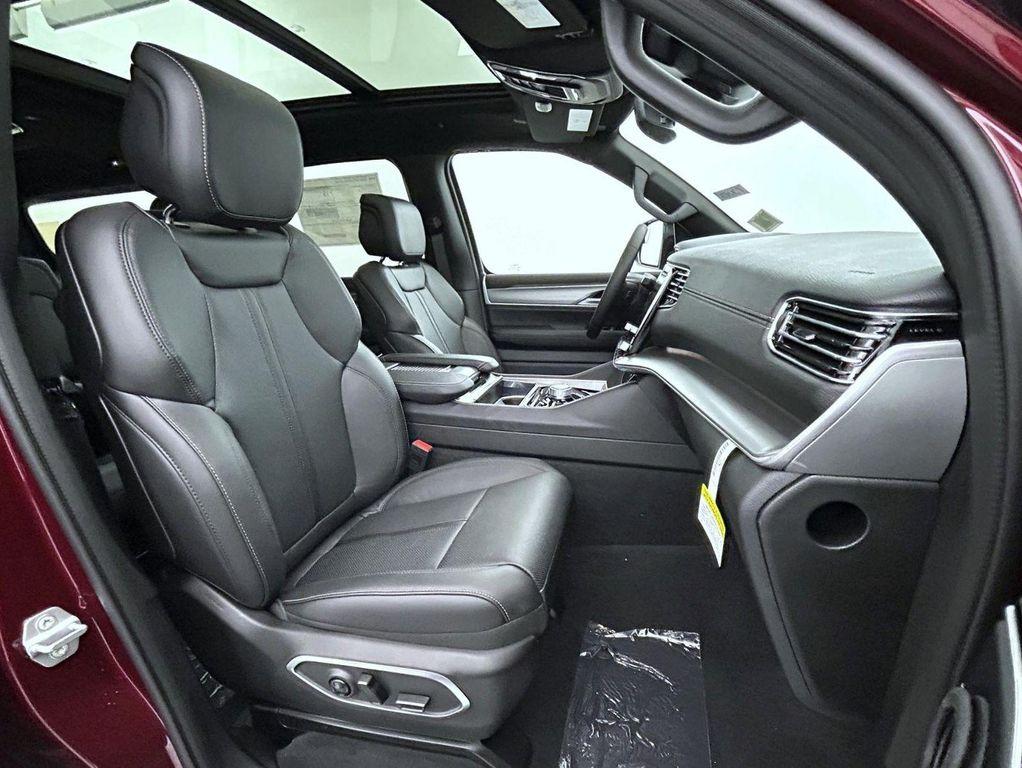 new 2026 Jeep Grand Wagoneer car, priced at $72,115