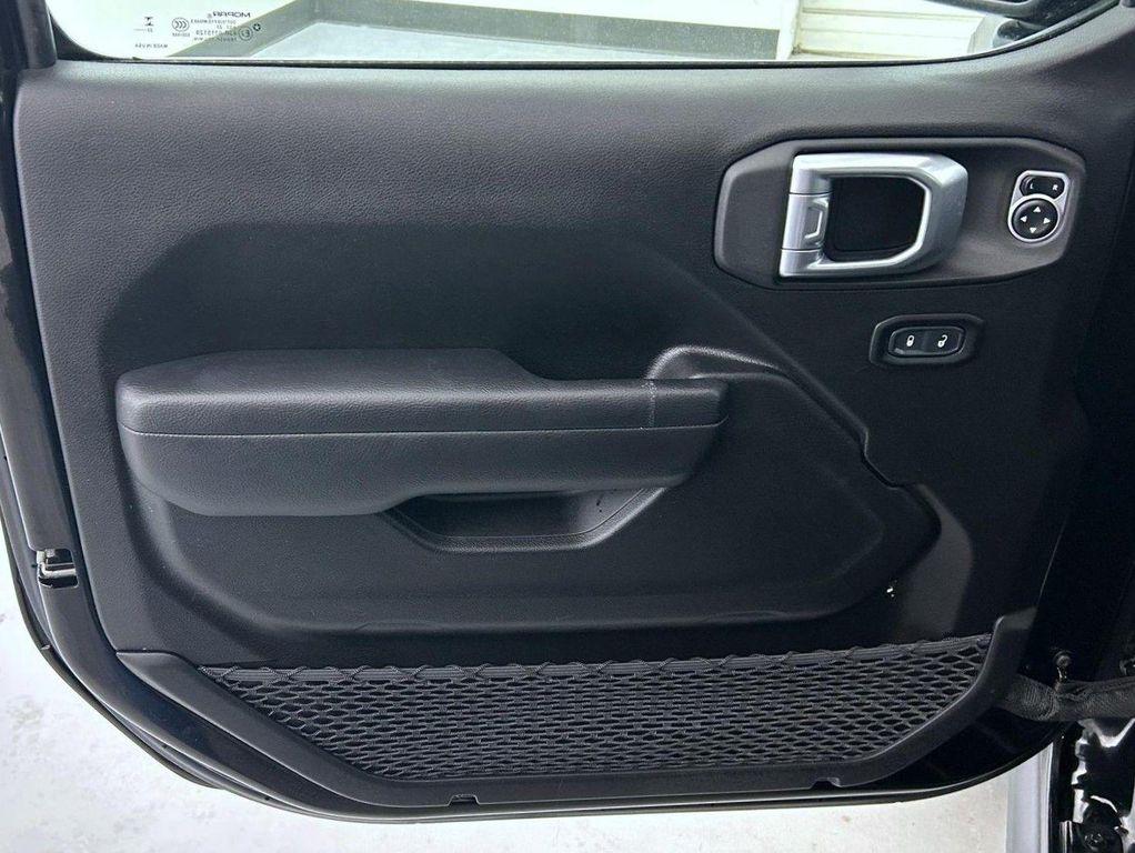 used 2023 Jeep Gladiator car, priced at $39,468