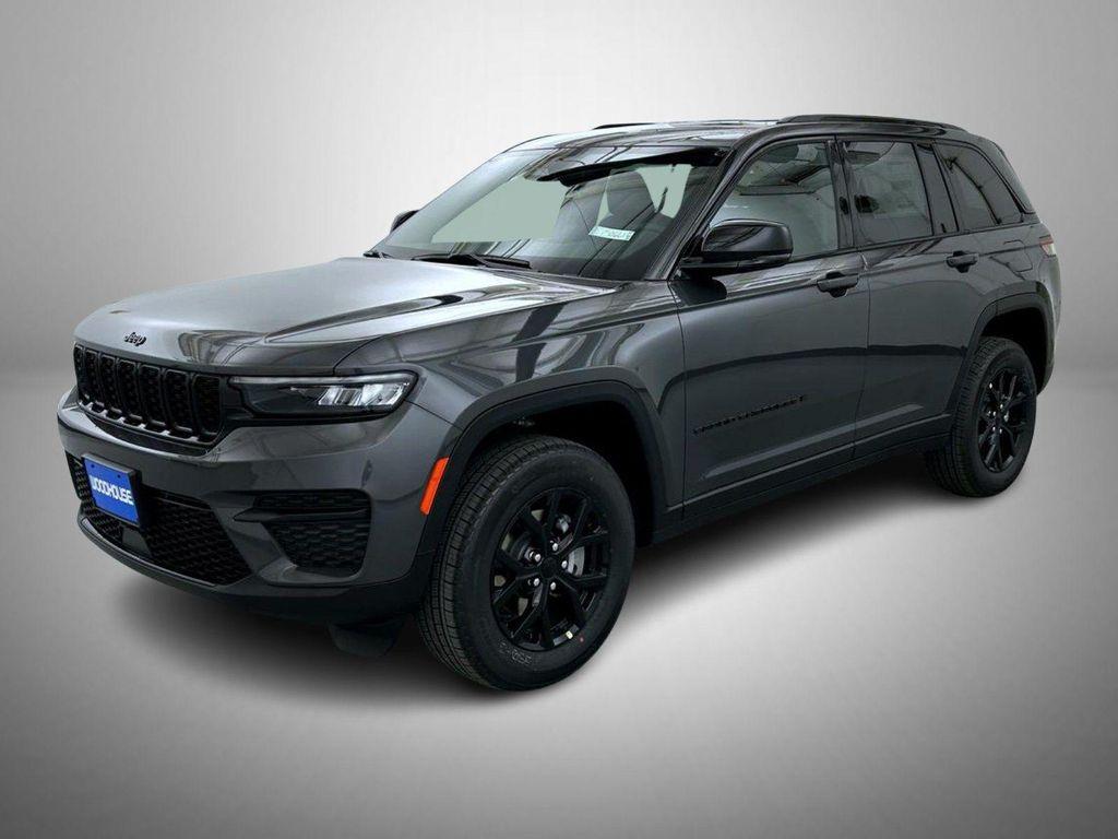 new 2025 Jeep Grand Cherokee car, priced at $37,853