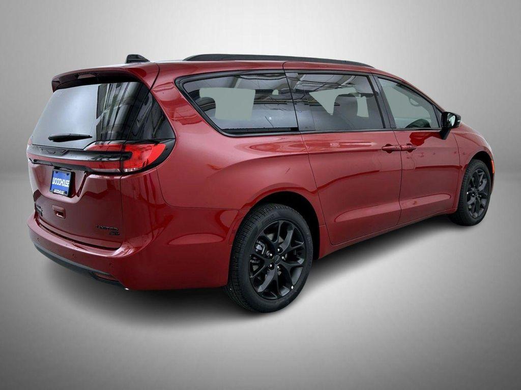 new 2027 Chrysler Pacifica car, priced at $55,969