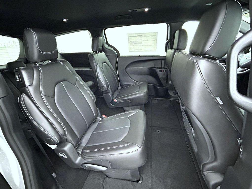 new 2026 Chrysler Pacifica car, priced at $42,553