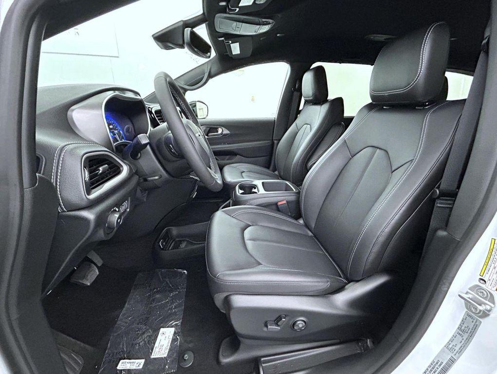 new 2026 Chrysler Pacifica car, priced at $42,553