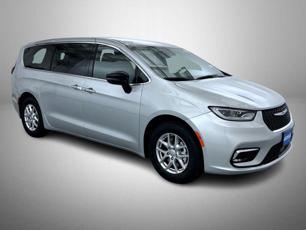 new 2026 Chrysler Pacifica car, priced at $38,745