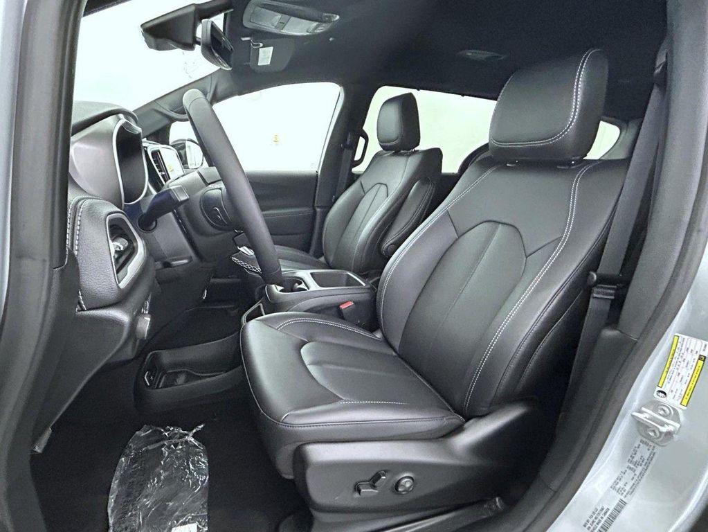 new 2026 Chrysler Pacifica car, priced at $38,745