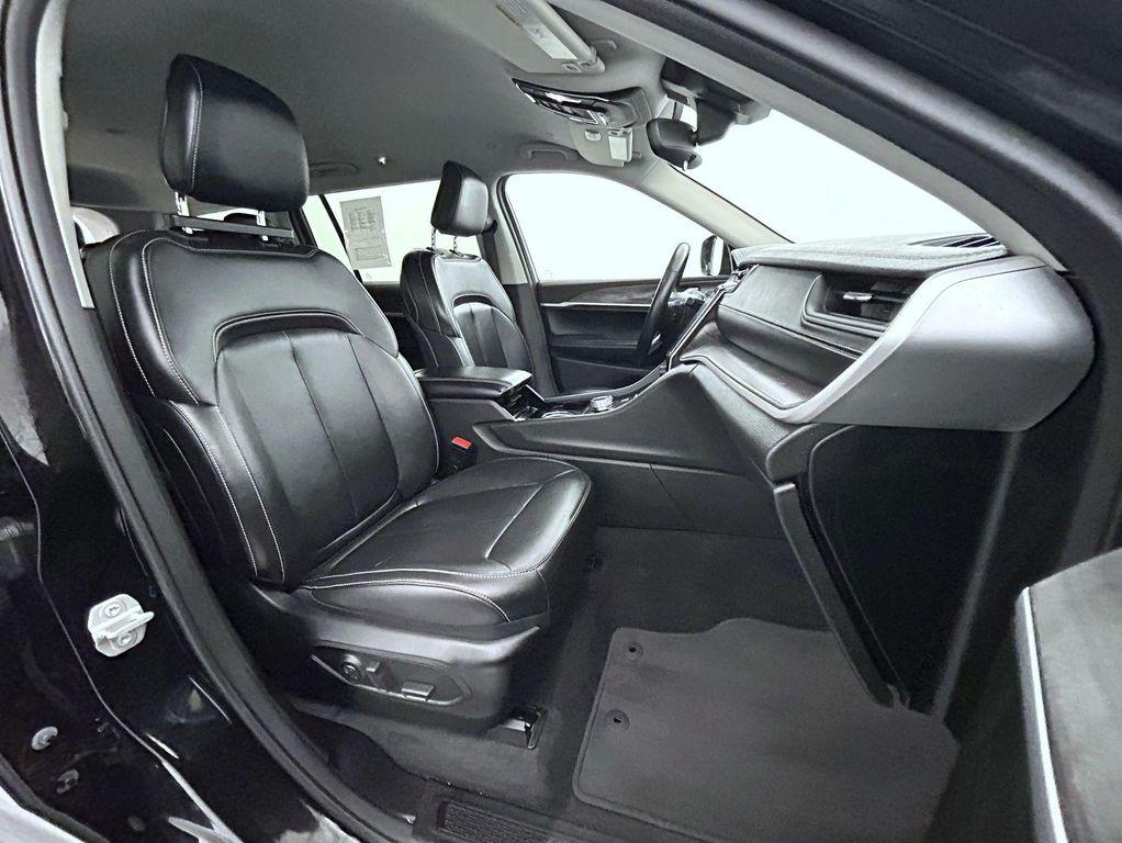 used 2022 Jeep Grand Cherokee L car, priced at $28,351