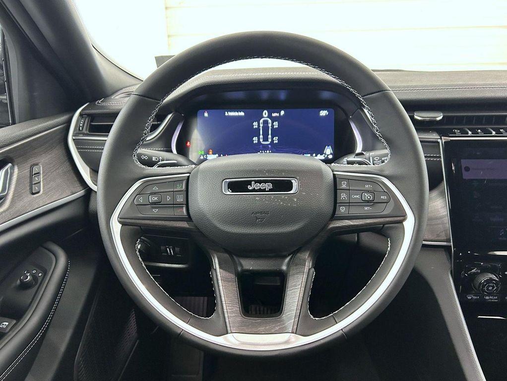new 2025 Jeep Grand Cherokee L car, priced at $44,445