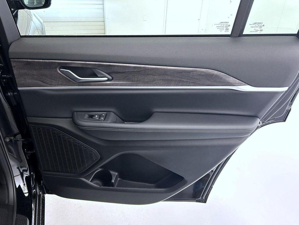 new 2025 Jeep Grand Cherokee L car, priced at $44,445