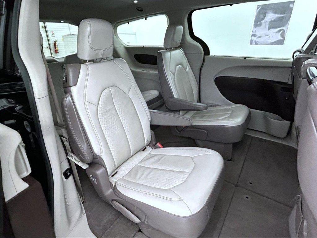 used 2018 Chrysler Pacifica car, priced at $10,291