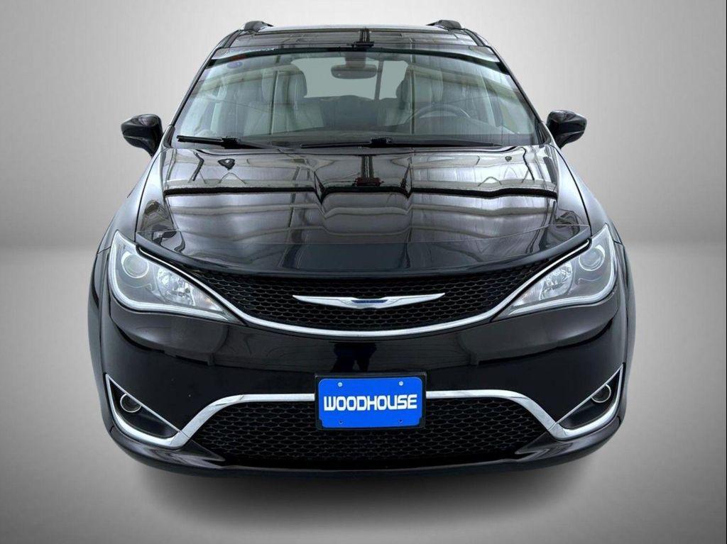 used 2018 Chrysler Pacifica car, priced at $10,291