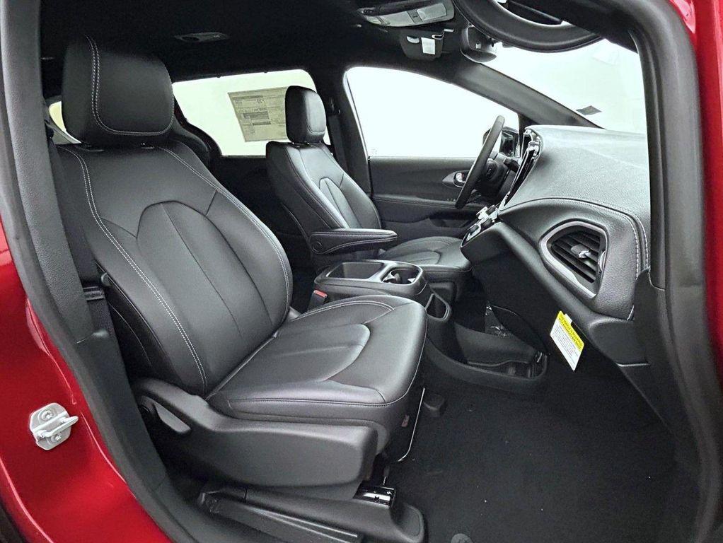 new 2026 Chrysler Pacifica car, priced at $37,875