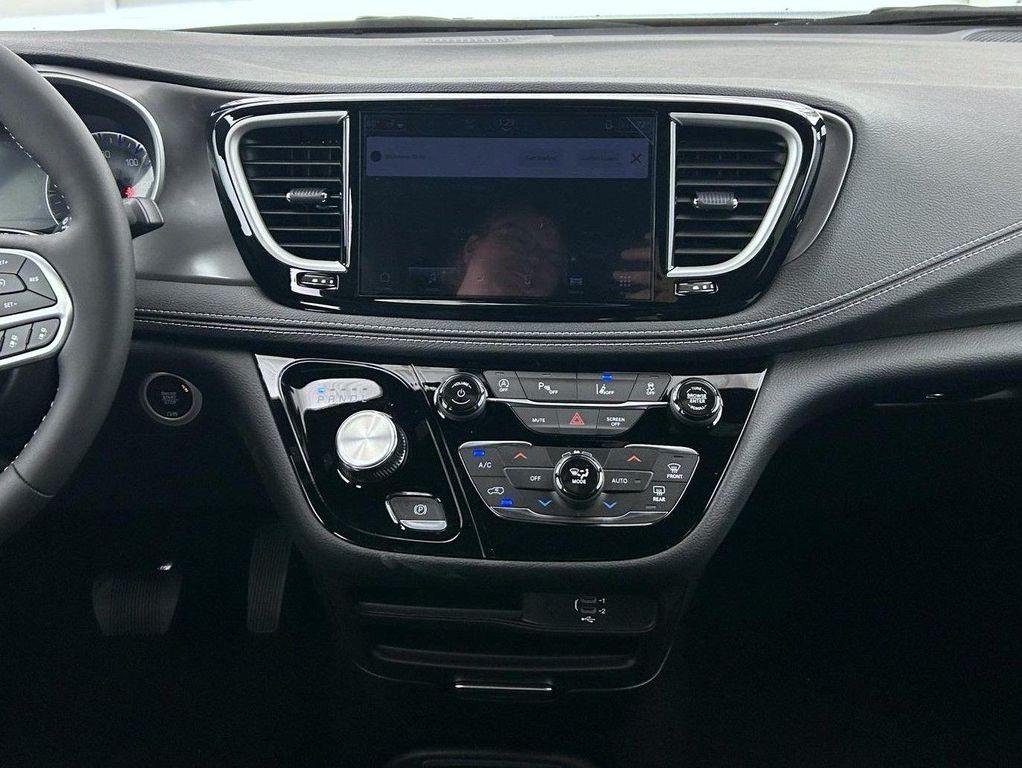 new 2026 Chrysler Pacifica car, priced at $37,875