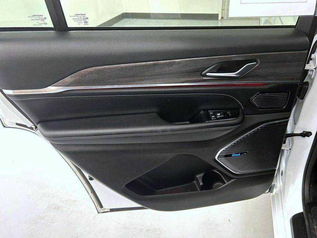 used 2021 Jeep Grand Cherokee L car, priced at $25,898