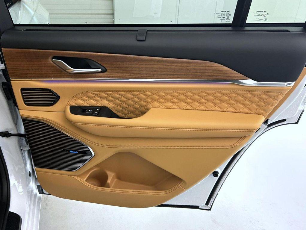 new 2026 Jeep Grand Cherokee L car, priced at $64,514