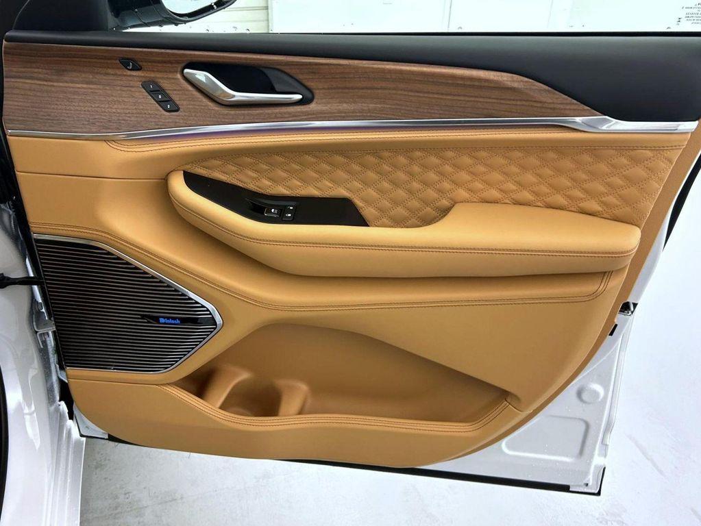 new 2026 Jeep Grand Cherokee L car, priced at $64,514