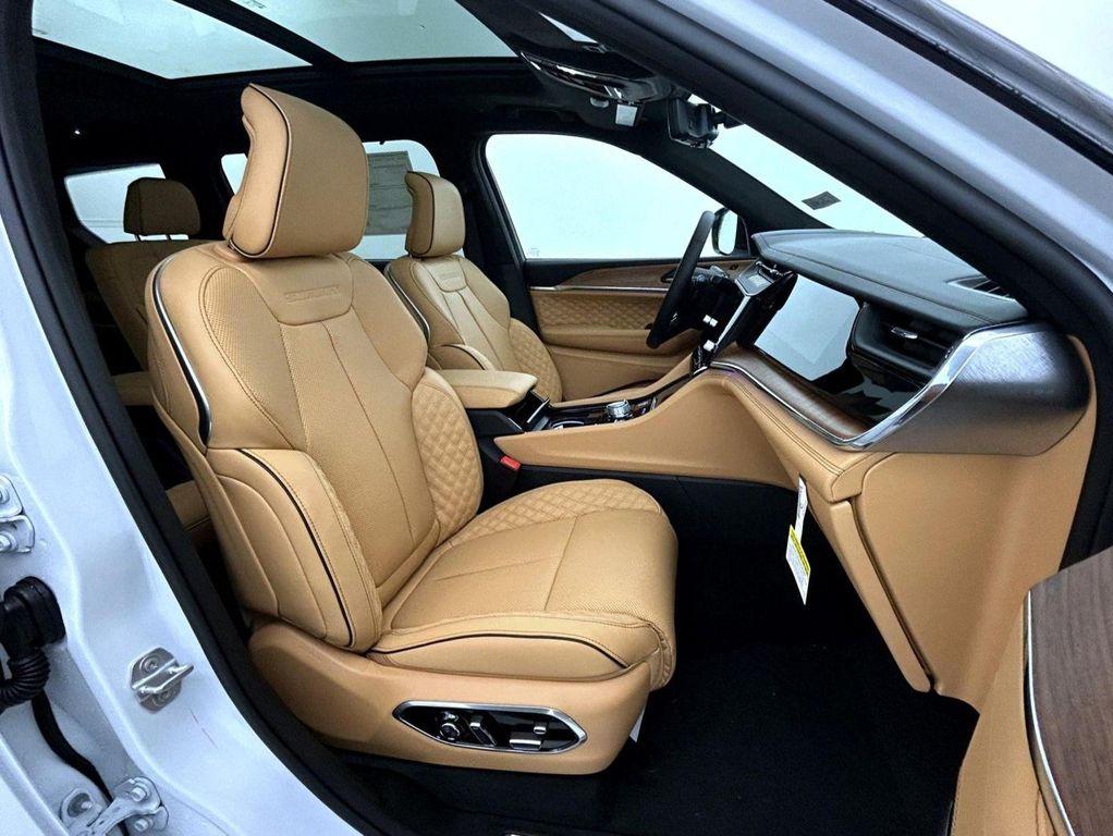 new 2026 Jeep Grand Cherokee L car, priced at $64,514