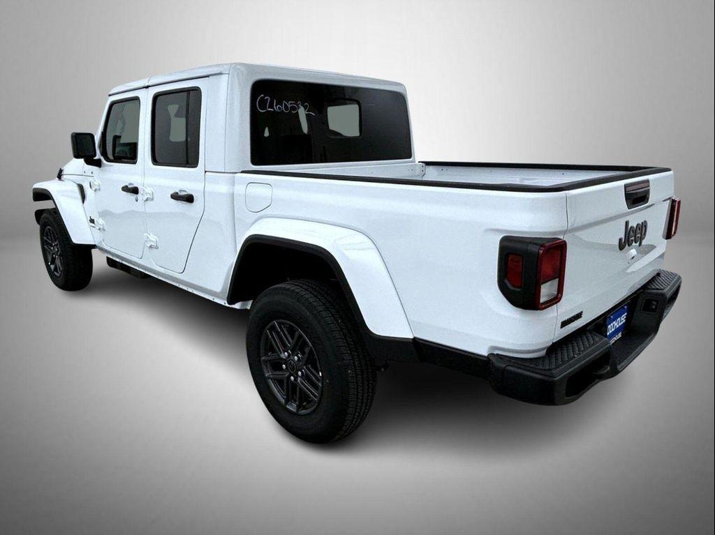 new 2026 Jeep Gladiator car, priced at $41,162