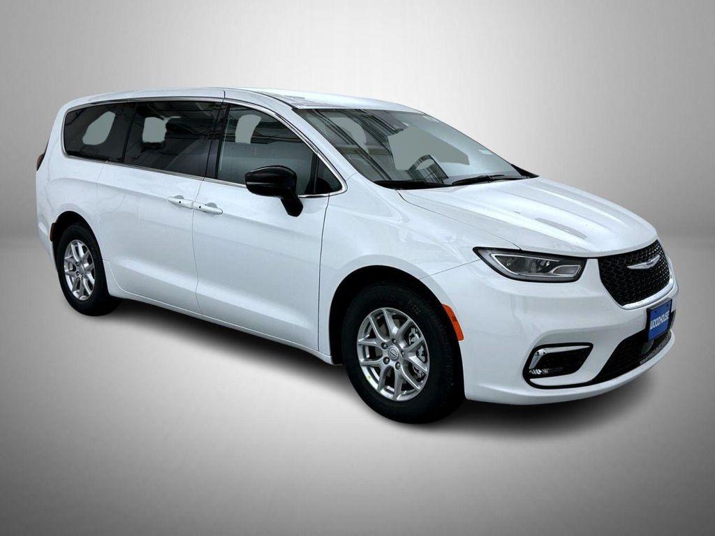 new 2026 Chrysler Pacifica car, priced at $38,048