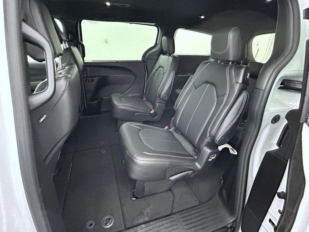 new 2026 Chrysler Pacifica car, priced at $38,048