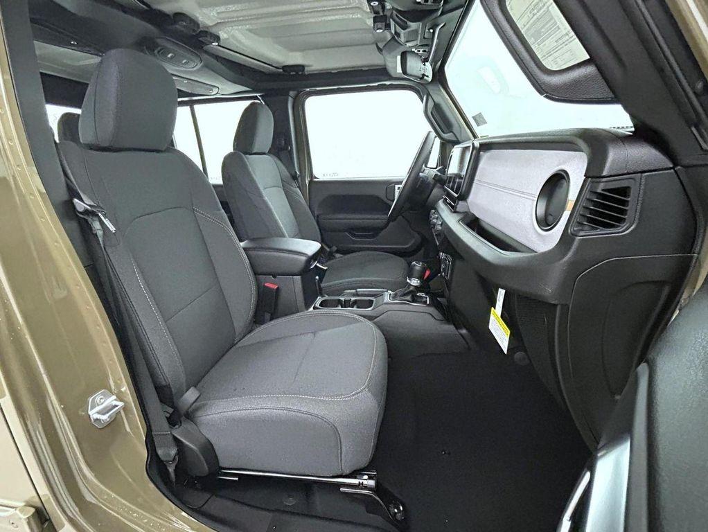 new 2026 Jeep Gladiator car, priced at $37,642