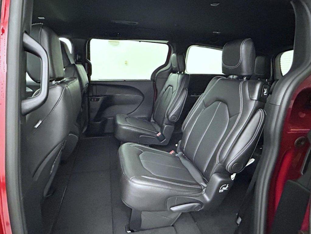 new 2026 Chrysler Pacifica car, priced at $41,826
