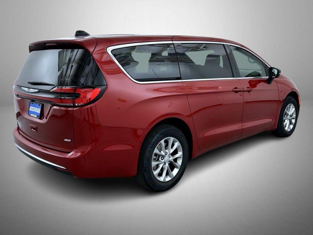 new 2026 Chrysler Pacifica car, priced at $41,826