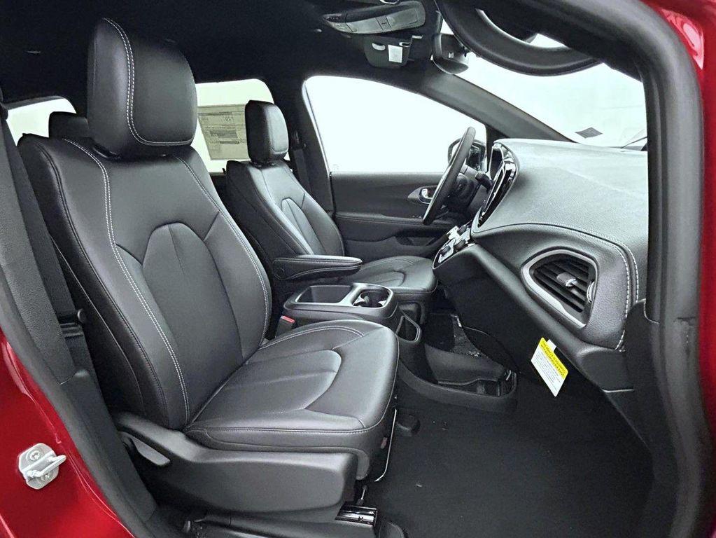 new 2026 Chrysler Pacifica car, priced at $41,826