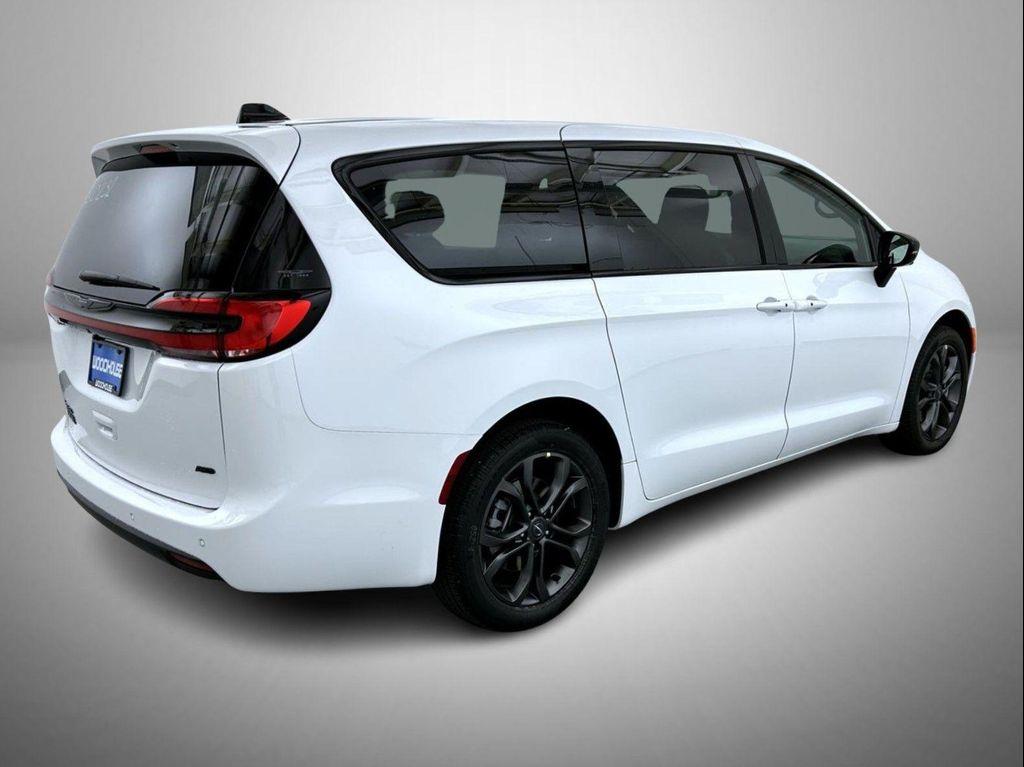 new 2026 Chrysler Pacifica car, priced at $42,553