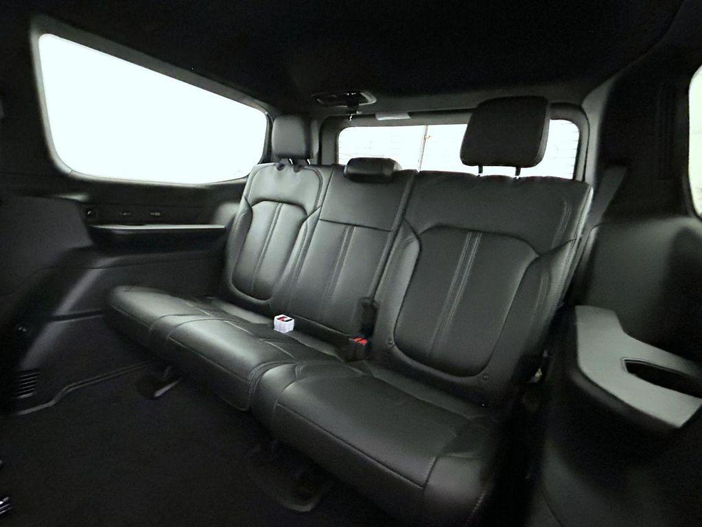 new 2026 Jeep Grand Wagoneer car, priced at $75,373