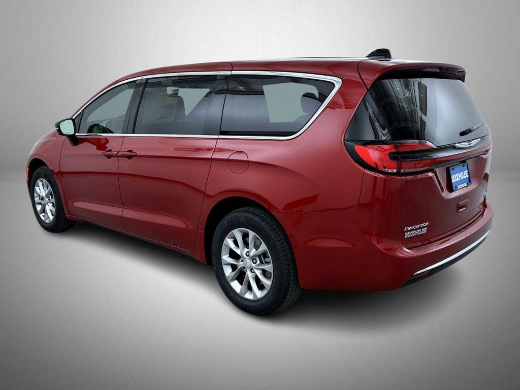 new 2026 Chrysler Pacifica car, priced at $48,029