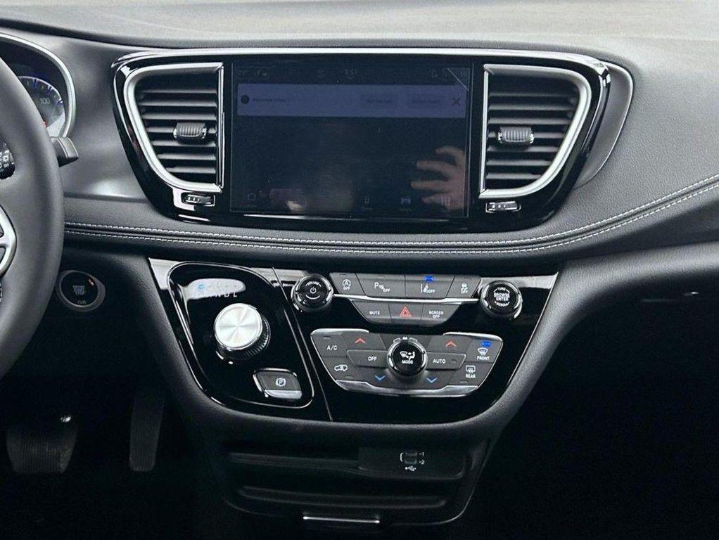 new 2026 Chrysler Pacifica car, priced at $48,029