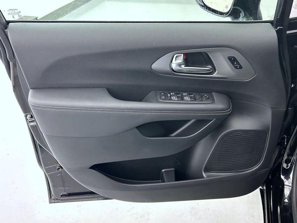 new 2026 Chrysler Pacifica car, priced at $38,754