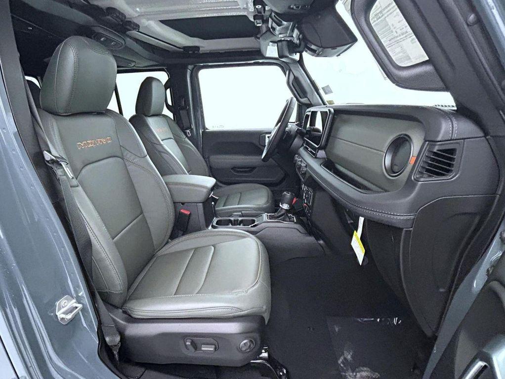 new 2026 Jeep Gladiator car, priced at $55,049