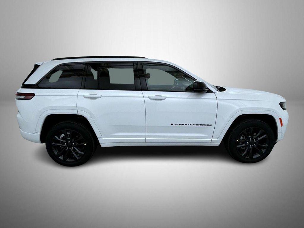 new 2026 Jeep Grand Cherokee car, priced at $50,810